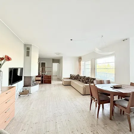 Sunny Apartment